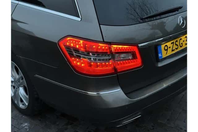 Mercedes-Benz E-Klasse (2011) thumbnail 6