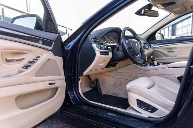 BMW 5-Serie (2012) thumbnail 6
