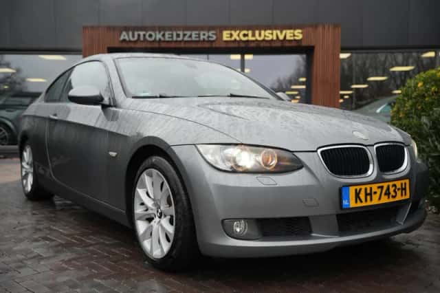 BMW 3-Serie (2008) thumbnail 1