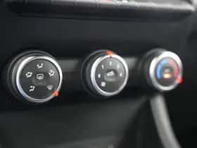 Renault Captur (2021) thumbnail 21