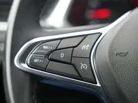 Renault Captur (2021) thumbnail 25