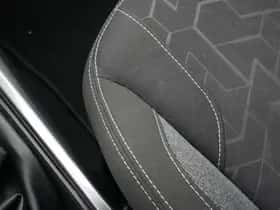 Peugeot 2008 (2016) thumbnail 28