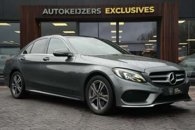 Mercedes-Benz C-Klasse (2018) thumbnail 1