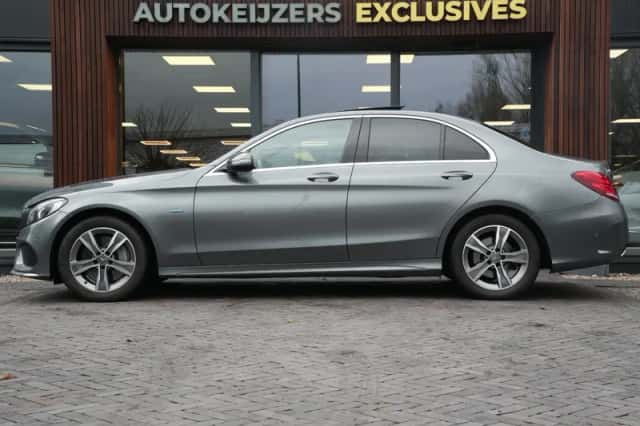 Mercedes-Benz C-Klasse (2018) thumbnail 5