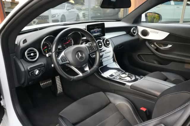 Mercedes-Benz C-Klasse (2016) thumbnail 2