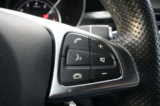 Mercedes-Benz C-Klasse (2016) thumbnail 5