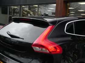 Volvo V40 (2018) thumbnail 18