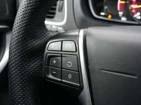 Volvo V40 (2018) thumbnail 25