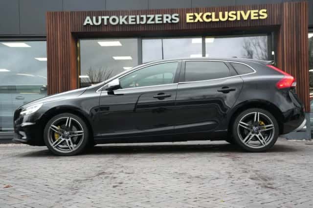 Volvo V40 (2018) thumbnail 5