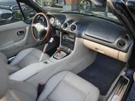 Mazda MX-5 (2000) thumbnail 18