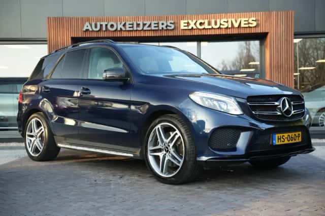 Mercedes-Benz GLE (2015) thumbnail 1