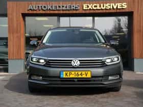 Volkswagen Passat (2016) thumbnail 2