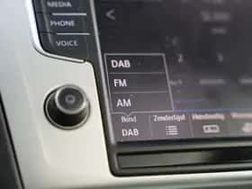 Volkswagen Passat (2016) thumbnail 16