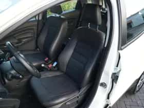 Ford EcoSport (2015) thumbnail 4