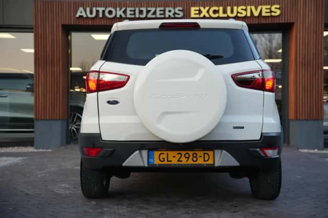 Ford EcoSport (2015) thumbnail 5