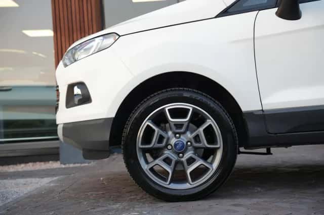 Ford EcoSport (2015) thumbnail 6