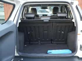 Ford EcoSport (2015) thumbnail 6