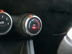 Renault Captur (2021) thumbnail 20