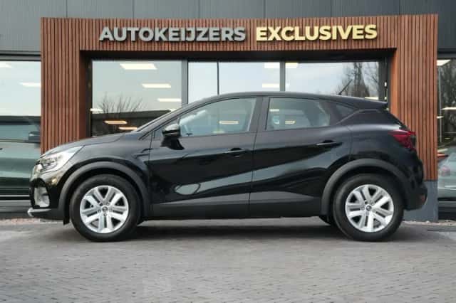 Renault Captur (2021) thumbnail 4