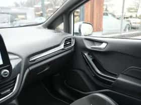 Ford Fiesta (2018) thumbnail 18