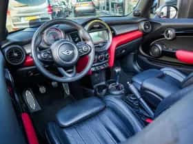 MINI Cabrio (2016) thumbnail 2