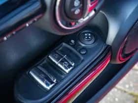 MINI Cabrio (2016) thumbnail 30
