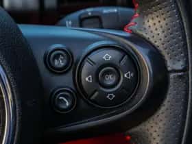 MINI Cabrio (2016) thumbnail 33