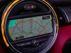 MINI Cabrio (2016) thumbnail 38