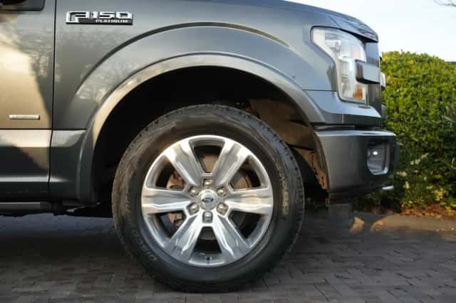 Ford F-150 (2016) thumbnail 3