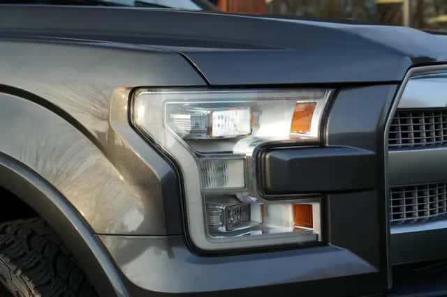 Ford F-150 (2016) thumbnail 4