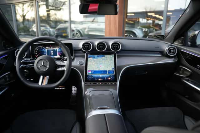 Mercedes-Benz C-Klasse (2025) thumbnail 4