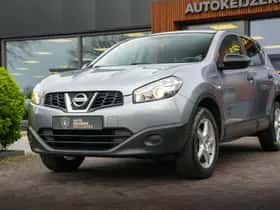 Nissan Qashqai (2010) thumbnail 3