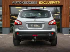 Nissan Qashqai (2010) thumbnail 4
