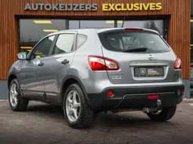Nissan Qashqai (2010) thumbnail 6