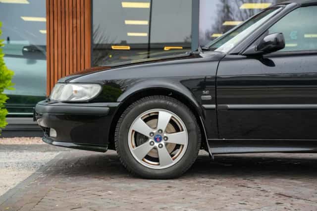 Saab 9-3 (2002) thumbnail 5
