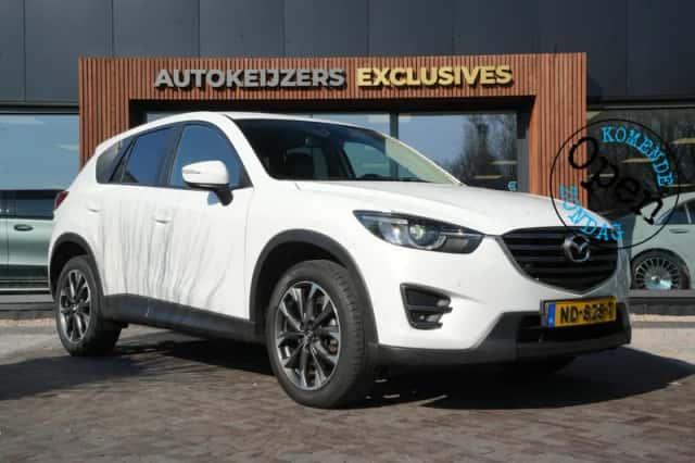 Mazda CX-5 (2017) thumbnail 1