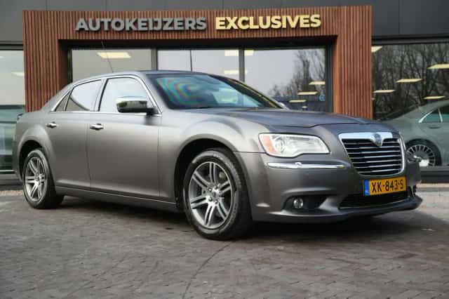 Lancia Thema (2013) thumbnail 1