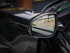 Land Rover Range Rover Velar (2023) thumbnail 29