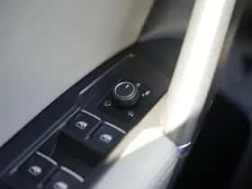 Volkswagen Tiguan (2020) thumbnail 23