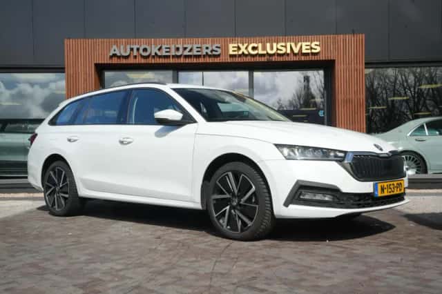 Škoda Octavia (2022) thumbnail 1