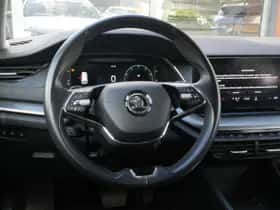 Škoda Octavia (2022) thumbnail 11