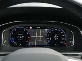 Volkswagen Passat (2022) thumbnail 13