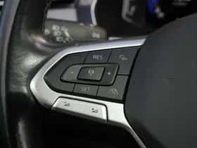 Volkswagen Passat (2022) thumbnail 15