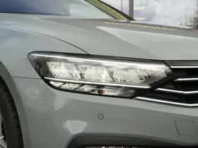 Volkswagen Passat (2022) thumbnail 18