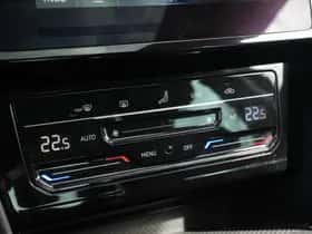 Volkswagen Passat (2022) thumbnail 26