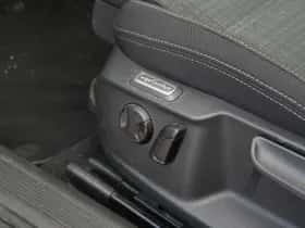 Volkswagen Passat (2022) thumbnail 31