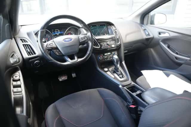 Ford Focus (2017) thumbnail 2