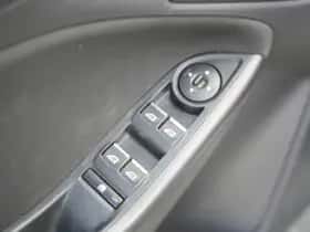Ford Focus (2017) thumbnail 18
