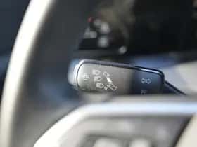 Volkswagen Golf (2022) thumbnail 35