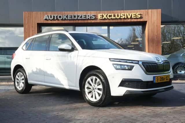 Škoda Kamiq (2023) thumbnail 1